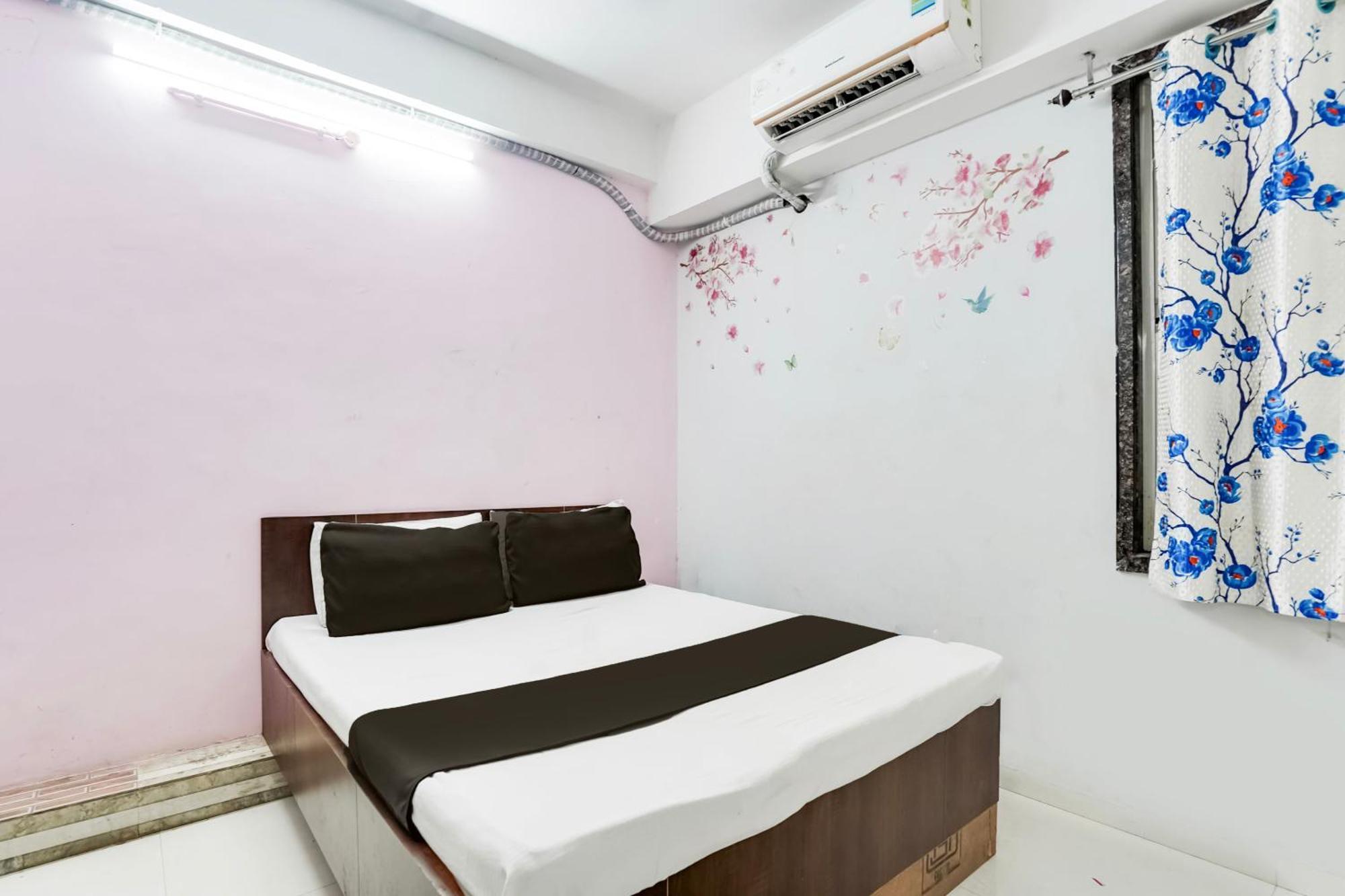 Hotel O Day Night Rooms Сурат Экстерьер фото